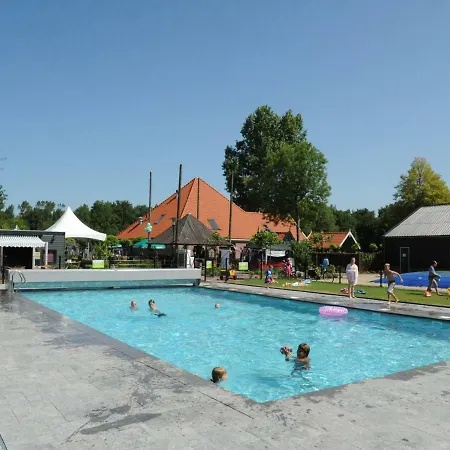 Holiday Droompark Buitenhuizen.68 Сasa de vacaciones *